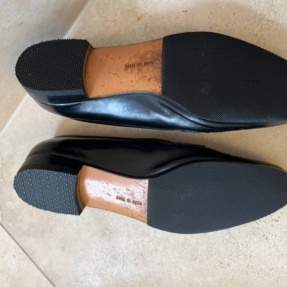 Salvatore Ferragamo Black Leather Loafers with Emblem, EU size 37 - Picture 4 of 6